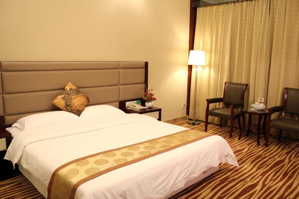 Jun Hao Hotel 东观 外观 照片