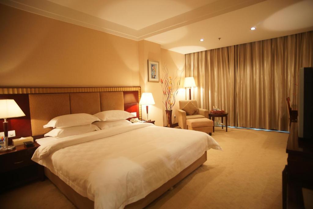 Jun Hao Hotel 东观 外观 照片