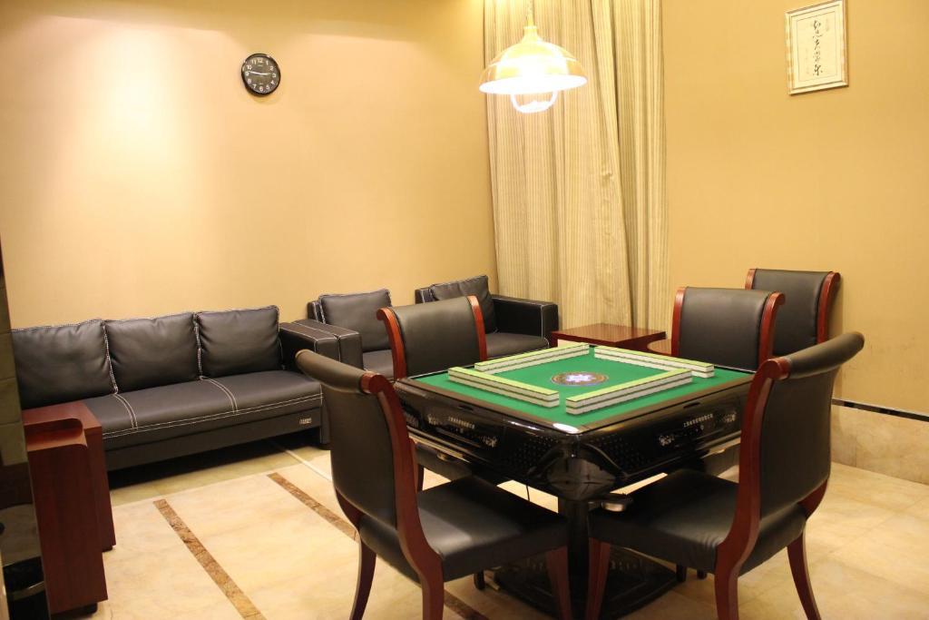Jun Hao Hotel 东观 外观 照片
