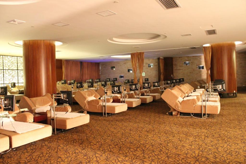 Jun Hao Hotel 东观 外观 照片