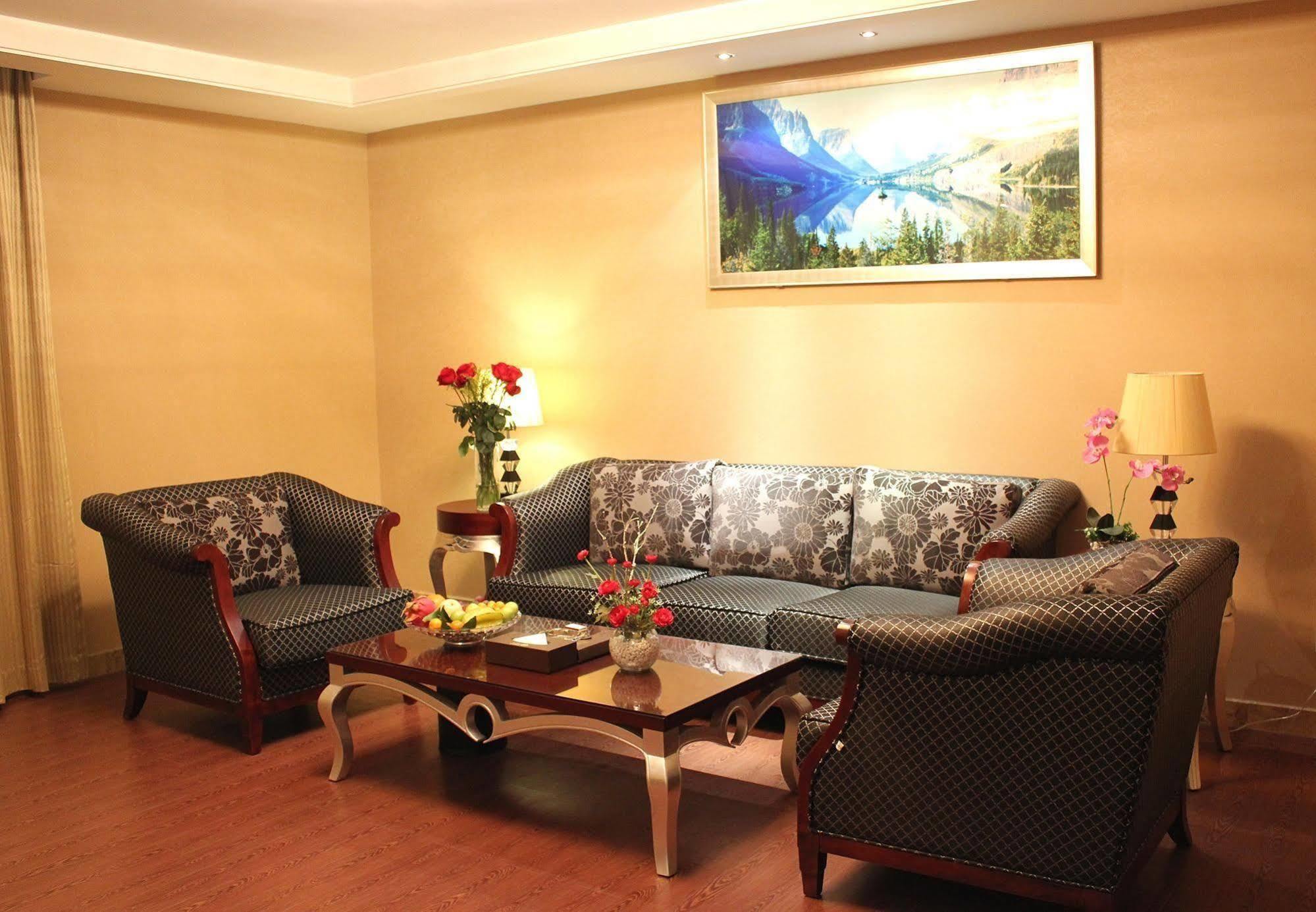 Jun Hao Hotel 东观 外观 照片