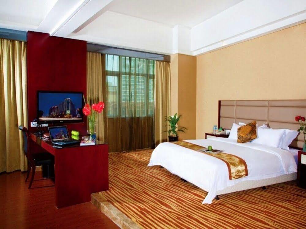 Jun Hao Hotel 东观 外观 照片