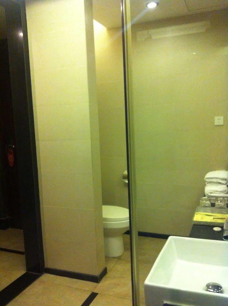 Jun Hao Hotel 东观 外观 照片