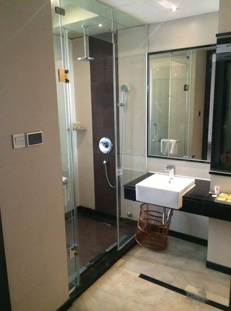 Jun Hao Hotel 东观 外观 照片