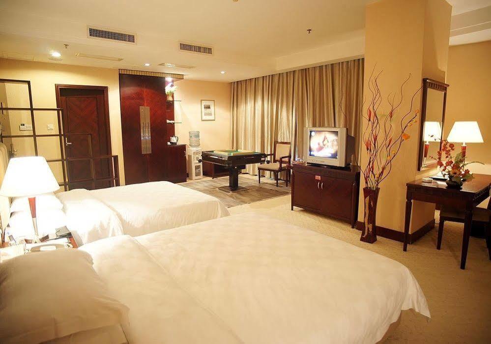 Jun Hao Hotel 东观 外观 照片