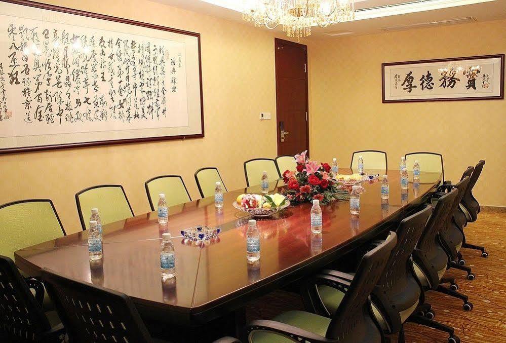 Jun Hao Hotel 东观 外观 照片